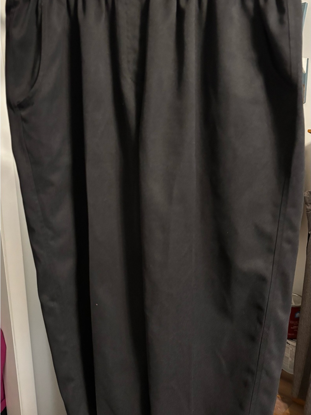 Alia Black Capris with Elastic Waist